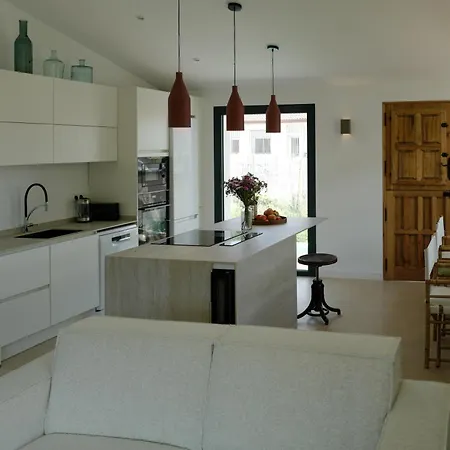 Charming Mountain Views Higuera de las Duenas