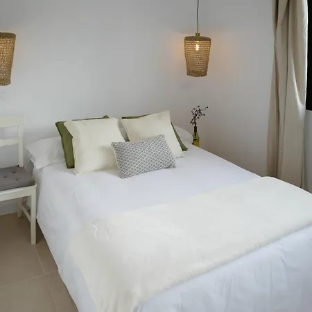 Villa Charming Mountain Views Higuera de las Duenas