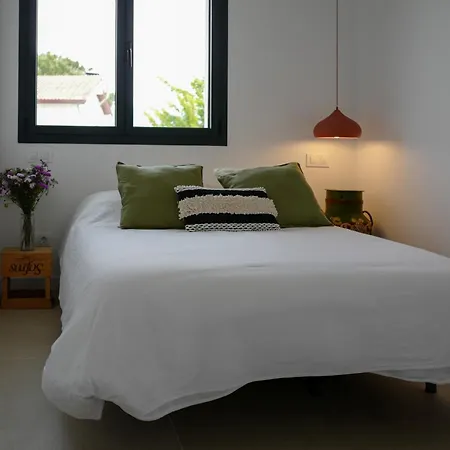 Charming Mountain Views * Higuera de las Duenas